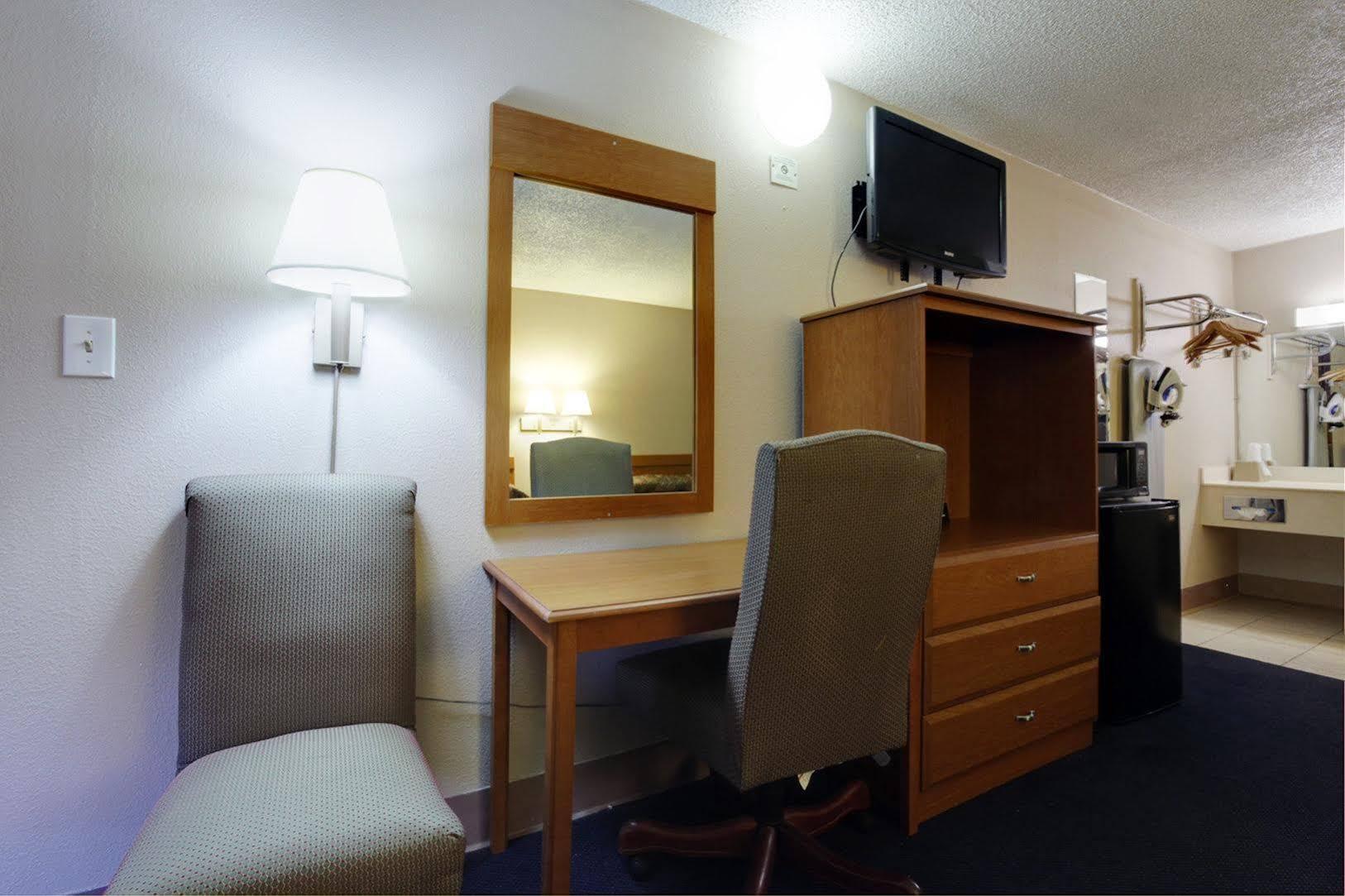 Americas Best Value Inn Алачуа Экстерьер фото